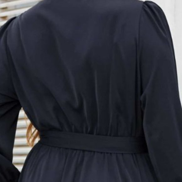 Melo Apparel Plus Size Contrast Tie Waist Midi Dress - Picture 7 of 8